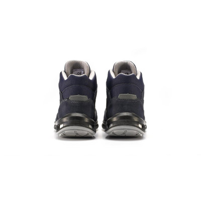 La scarpa U-Power Moving è una scarpa antinfortunistica alta, leggera e comoda, con tomaia in morbida pelle scamosciata forata.