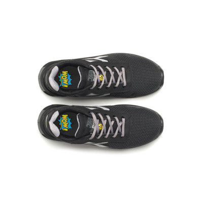La scarpa antinfortunistica U-Power Raptor è una scarpa antinfortunistica con puntale in alluminio e sistema antiperforazione.